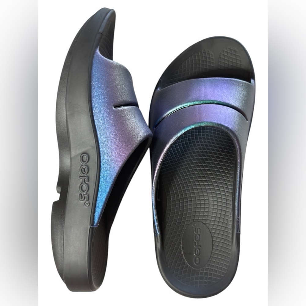 OOfos OOahh  Iridescent Luxe Slide Comfort Recovery Sandals Size W 9 - L 7 NEW - Picture 10 of 12